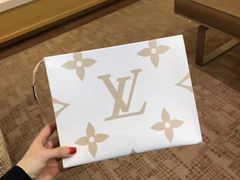 -LV路易威登(贵和购物中心店)