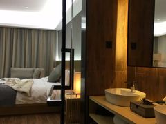 -如家精选酒店(上海张江广兰路地铁站店)