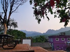 -百里峡七彩艺术小镇