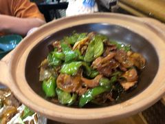 碾辣椒炒肉-吃饭皇帝大土家民族菜(正大广场店)