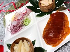 梧桐四味烤鸭-梧桐北京烤鸭·铜锅涮肉(海岸城店)