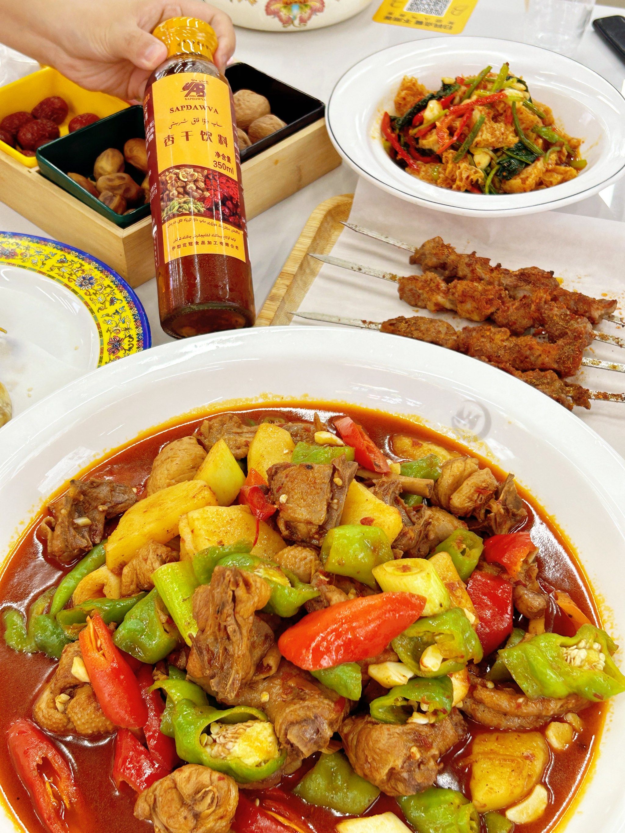 正宗的沙湾大盘鸡简直给我香迷糊了!