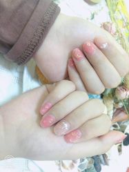 -U mi Nail美甲工作室