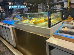 面包甜点陈列柜-V-ONE西雅图海鲜自助餐厅(仓山万达广场店)