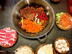 -渝井巷重庆老火锅(沈阳吉祥店)