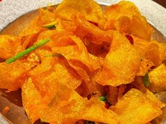 -曼听小寨海鲜烧烤·大连辣炒大王(盖州街店)