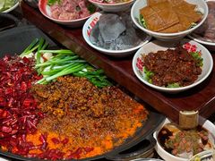 -沸炉重庆老火锅(军事博物馆店)