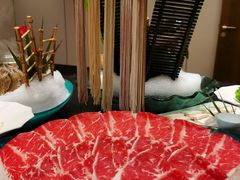 -鼎泰亨·海鲜牛肉餐厅(滨江店)