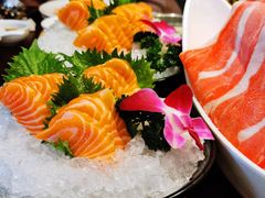 三文鱼-东海怡品海鲜豆捞(舟宿夜江店)