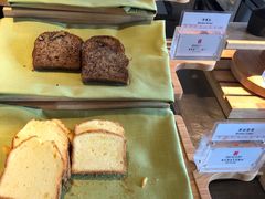 黄油蛋糕-融信华邑酒店·鲜艳西餐厅