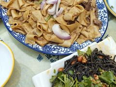 -壹阁胡羊焖饼(特色小吃街店)