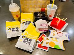 -麦当劳(卫星广场店)