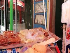-古老冰山特色冰淇淋店(艾提尕尔店)