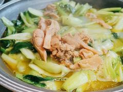 -蜜桃餐厅·伴山(湖滨商业街店)