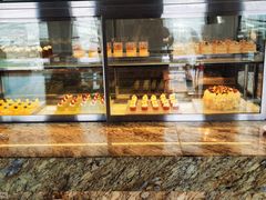 面包甜点陈列柜-嘉定凯悦·咖啡厅