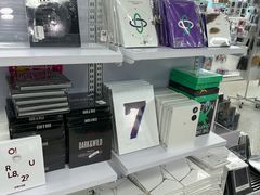 -Love Star追星馆(上海大悦城店)