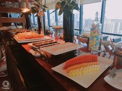 -上海龙之梦万丽酒店