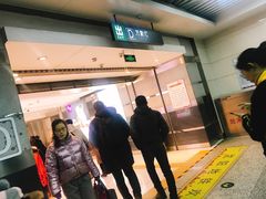 -铁西广场(地铁站)