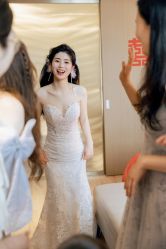 -艾米丽婚纱礼服