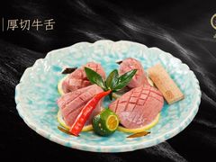 -山川小町·极番烧肉(新地假日广场店)