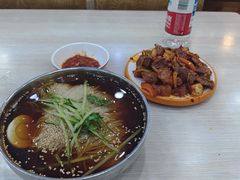 -三姐妹冷面馆(保卫路店)