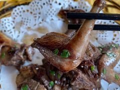 -东方之猪四更烤乳猪(金垦总店)