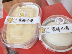 -蜜蜂小象·榴莲千层蛋糕(时代汇11栋店)