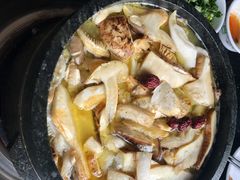石锅野菌松茸鸡-南渝食府.石锅鸡(尚城花园店)