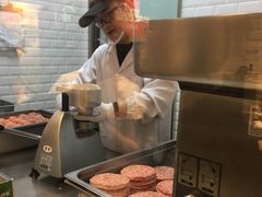 -The Habit Burger Grill 哈比特汉堡(爱琴海店)