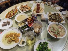 -三亚火车头万人海鲜广场