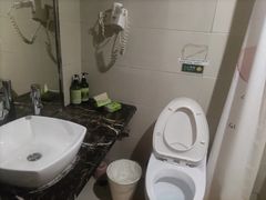 -小二哥酒店(牛王庙地铁站店)