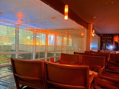 -SU lounge the lake view湖景酒廊