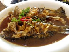 炖黄鱼-品味居·首店·大连鲜活海鲜大连菜(东港店)