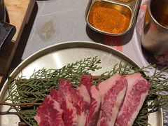-草家酱蟹炭火烤肉店(珲春南路一店)