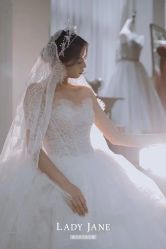 -Lady  Jane高端婚纱礼服馆