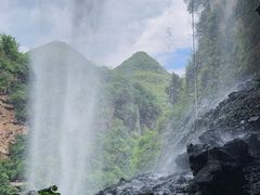 -马岭河峡谷风景区