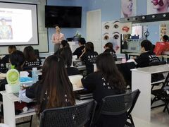 -首脑美容美发化妆美甲培训学校(长沙校区)