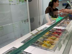 -三佰瑞冻酸奶(凯德MALL店)