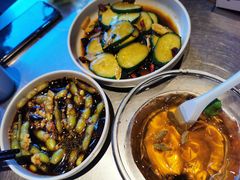 -龙巢盱眙龙虾·牛蛙·烧烤宵夜(八卦岭店)
