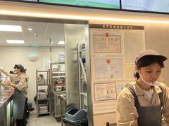 -喜茶(上海淮海中路渔阳里店)