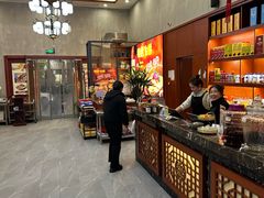 -乡土黄·鲜牛肉火锅·小龙虾(兴业街店)