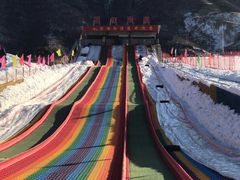 -荣盛康旅野三坡滑雪场