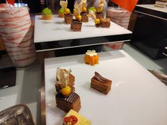 -烟台金海岸希尔顿酒店·開自助餐厅