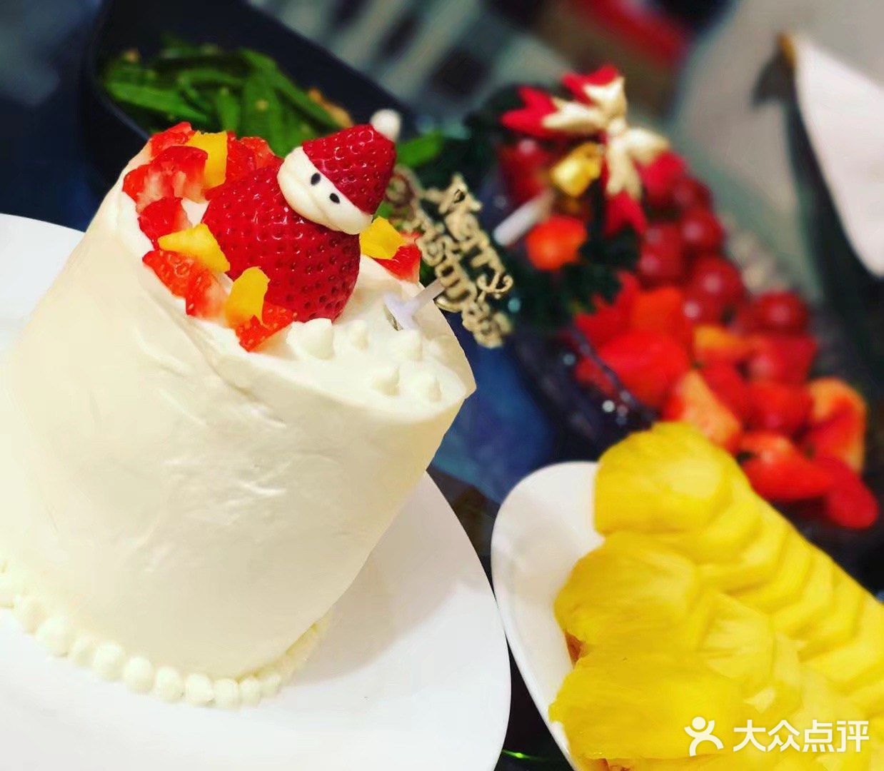 圣诞节想在家招待朋友,提前一天腌制,当天给他们做了烤鸡