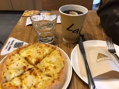 -乐凯撒披萨(东方新世界店)