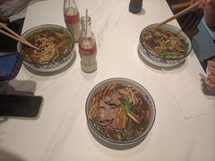 -镇南锅盖面馆(解放路店)