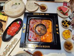 -老牌坊云南鱼豆花火锅(哈西万达店)