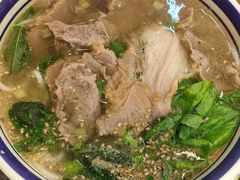 -云阿蛮云南生烫牛肉米线(奉贤路店)