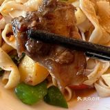 刚发现一家宝藏美食店