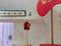 -LADY FAFA(巨鹿路陕西南路路口店)